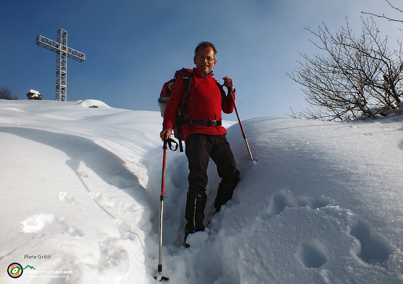 01 In vetta al Monte Suchello innevato (1541 m.).JPG